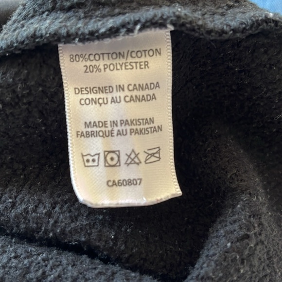 Peace Collective Home Is Canada Women’s Crop Crewneck - Picture 3 of 4